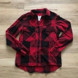 Zara V-Neck Red and Black Plaid Snap Button-Up Shirt